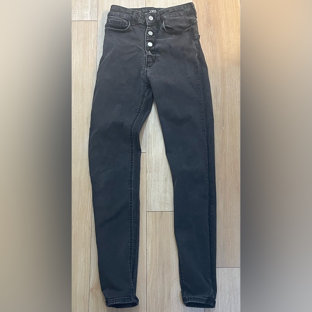 Zara Jeans EUR 34 USA02 MEX 24
MADE IN EGYPT